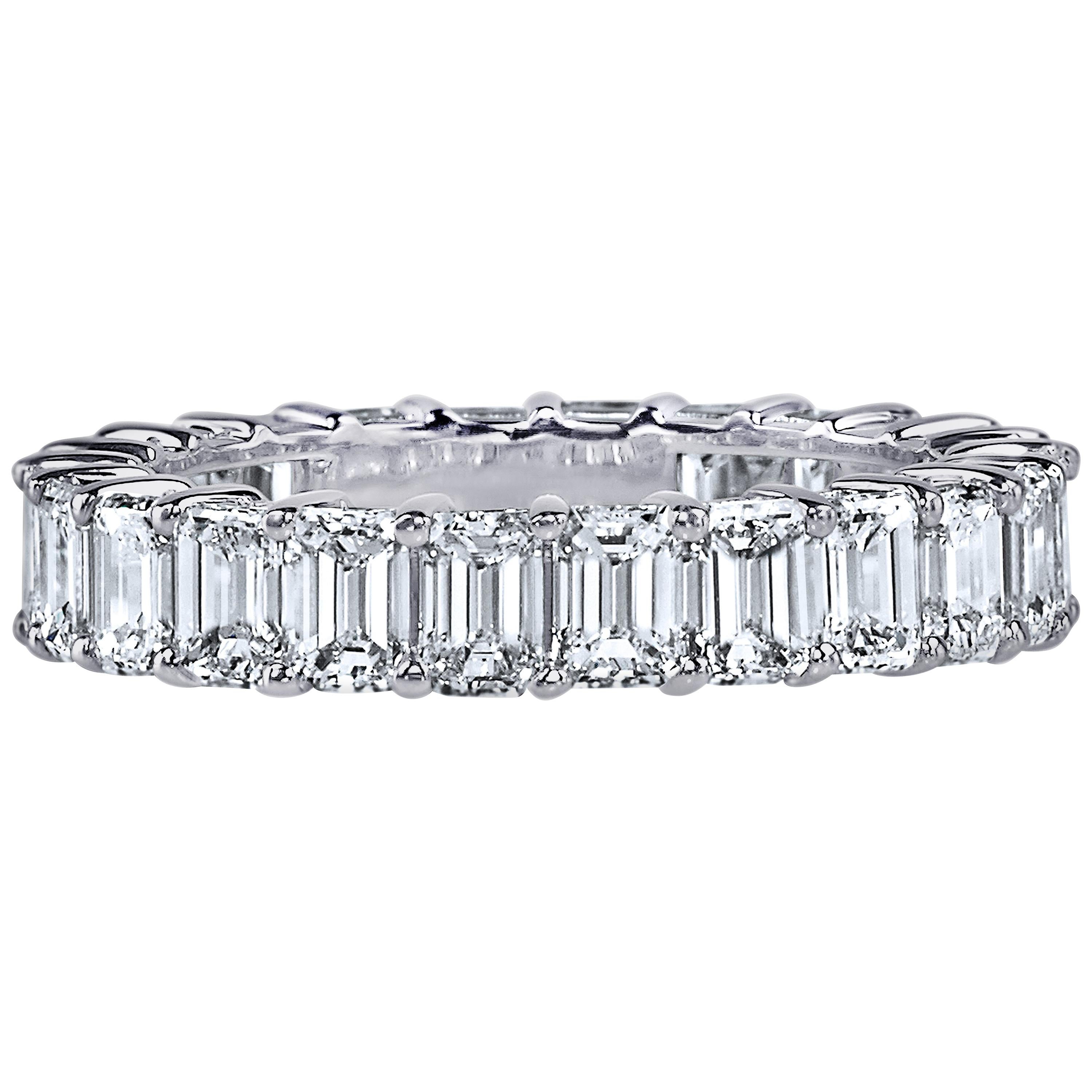 GIA Certified 6.00 Carat Emerald Cut Diamond Ring Platinum Eternity Band For Sale