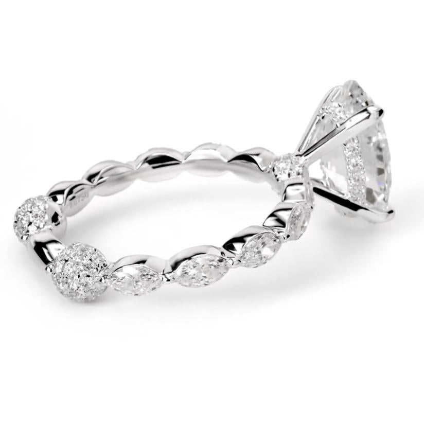 GIA Certified 6.00 Carat Oval Shape Natural Diamond 18K Solitaire Ring In New Condition For Sale In Massafra, IT