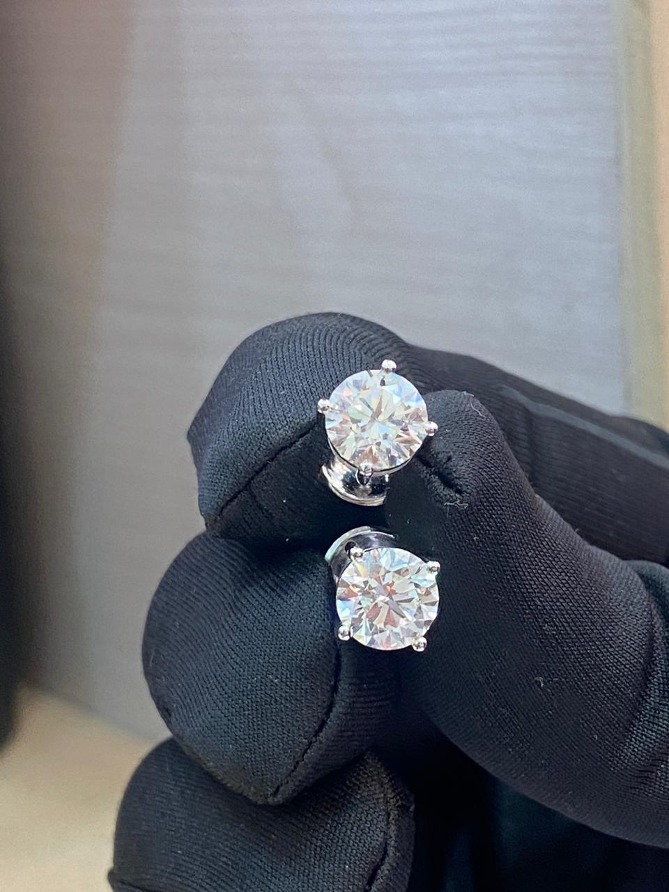 Round Cut GIA Certified 3.00 Carats F/VS1 Round Brillant Shape Diamonds 18K Gold Earrings For Sale