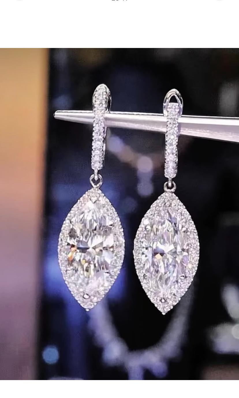 Taglio marquise Orecchini in oro 18K con diamanti a forma di marquise certificati GIA 6,00 Ct D/VS2 in vendita