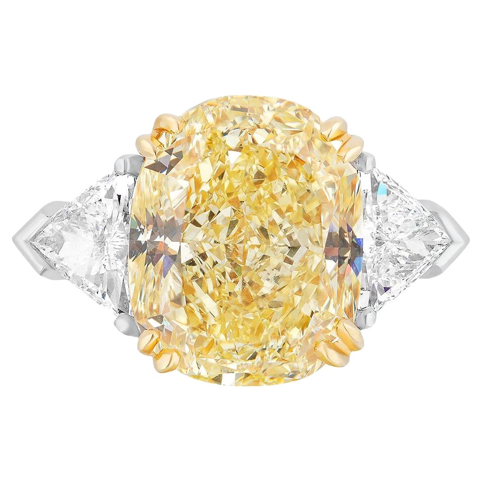 GIA-zertifizierter 6,01 Karat Diamantring mit gelbem Fancy Cushion Cut