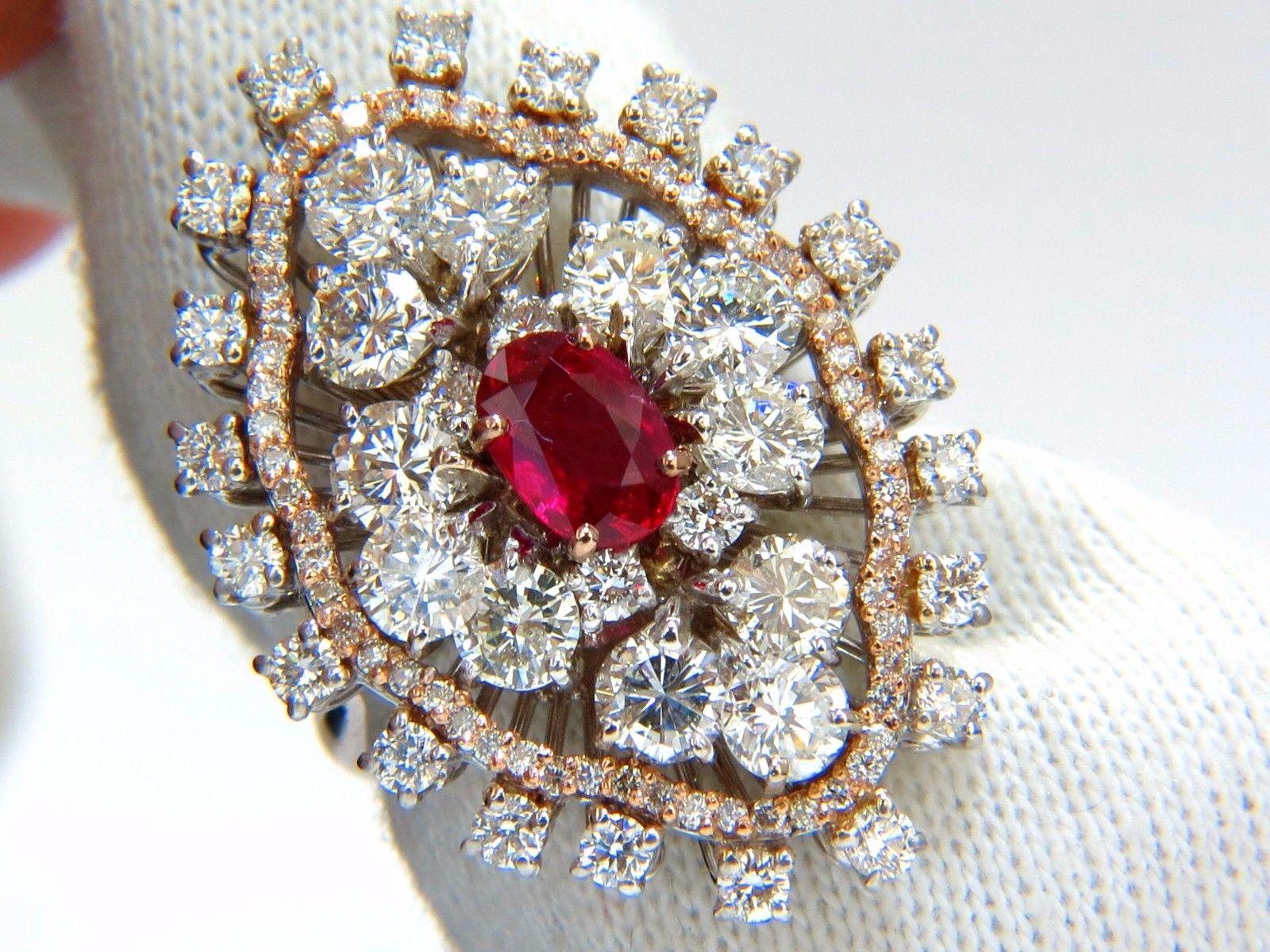 GIA-zertifizierter 6,01 Karat natürlicher keine Hitze supreme roter Rubin Diamanten Cluster Ring 18kt im Angebot 1