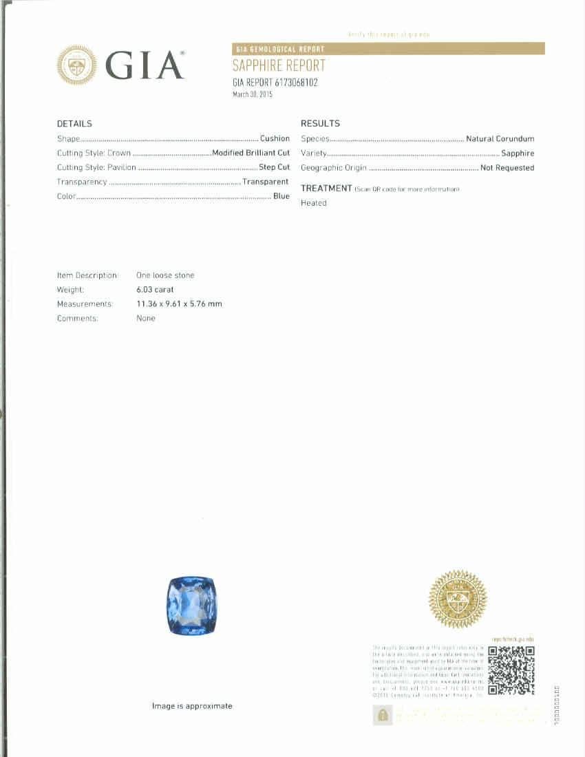 Platin-Verlobungsring mit GIA-zertifiziertem 6,03 Karat Saphir im Kissenschliff und Diamant Damen