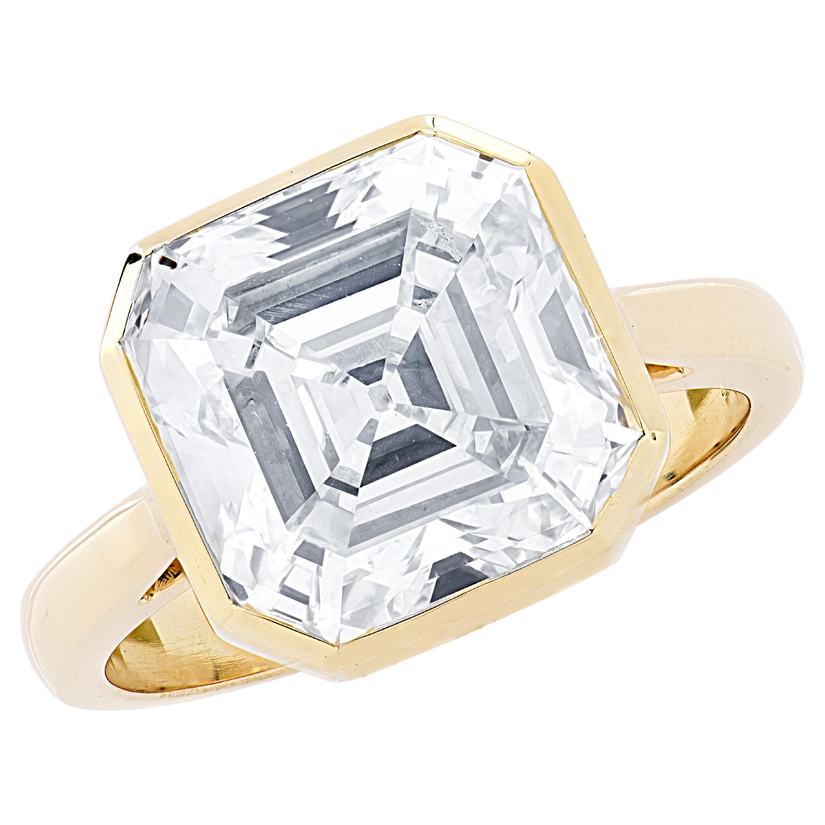 Anillo de compromiso de diamantes de corte Asscher de 6.06 quilates certificado por el GIA en venta