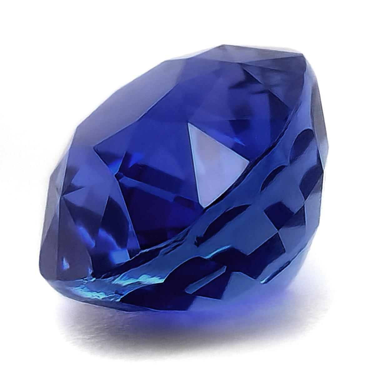 GIA Certified 6.06 Carat Natural Unheated Blue Sapphire In New Condition For Sale In Los Angeles, CA