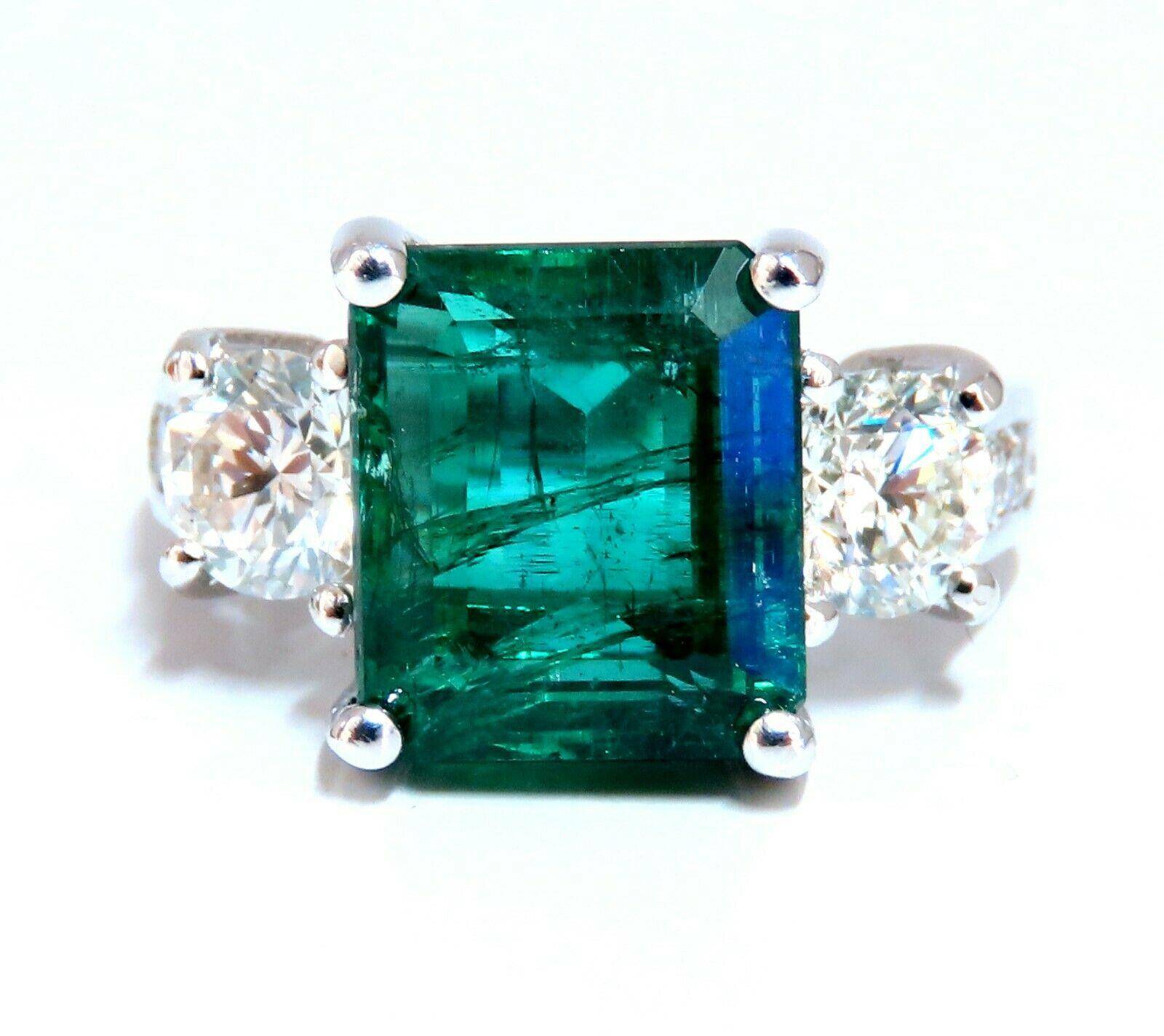 Women's or Men's GIA Certified 6.06 Carat Natural Emerald Diamonds Ring 14 Karat 'F2'
