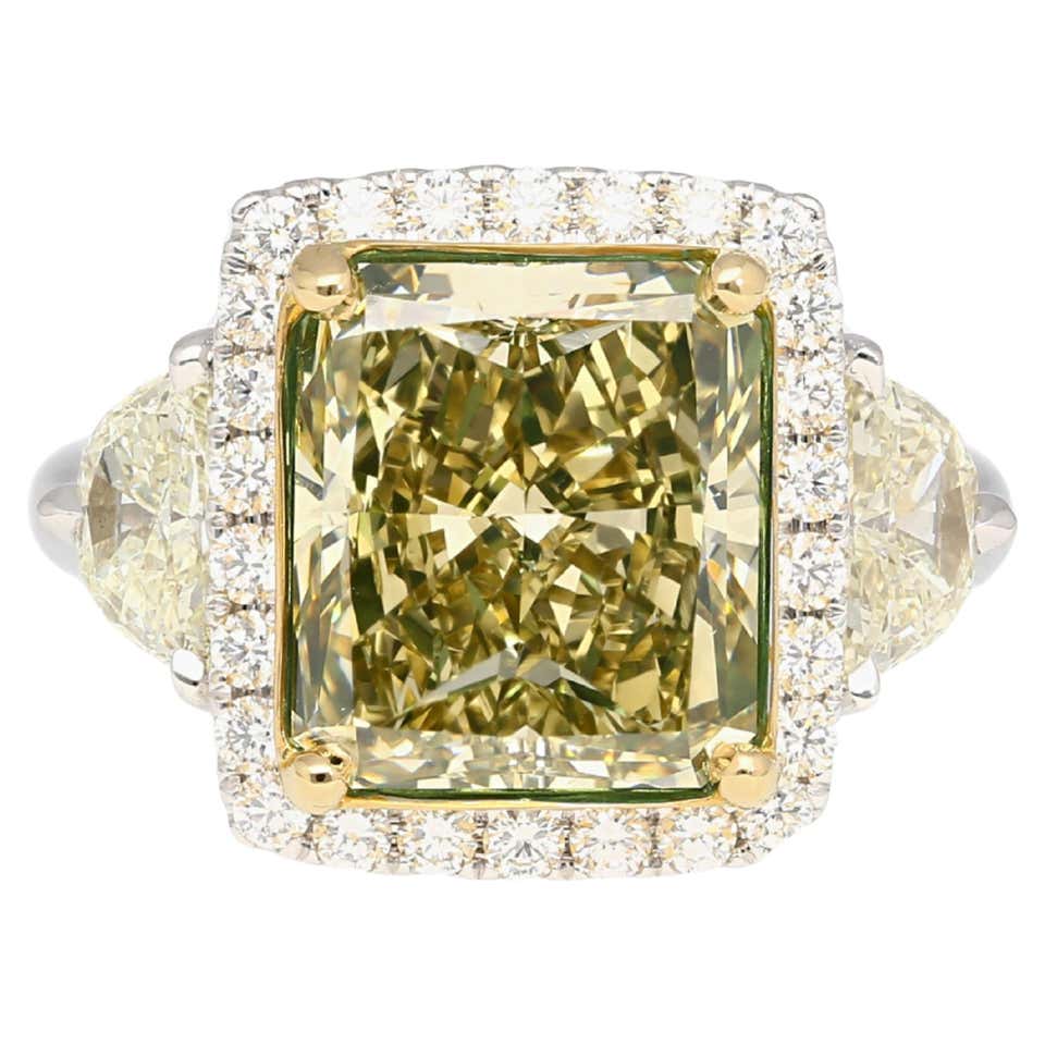 GIA Certified 2.22 Carat Fancy Yellow-Green Radiant Cut Diamond 3 Stone ...