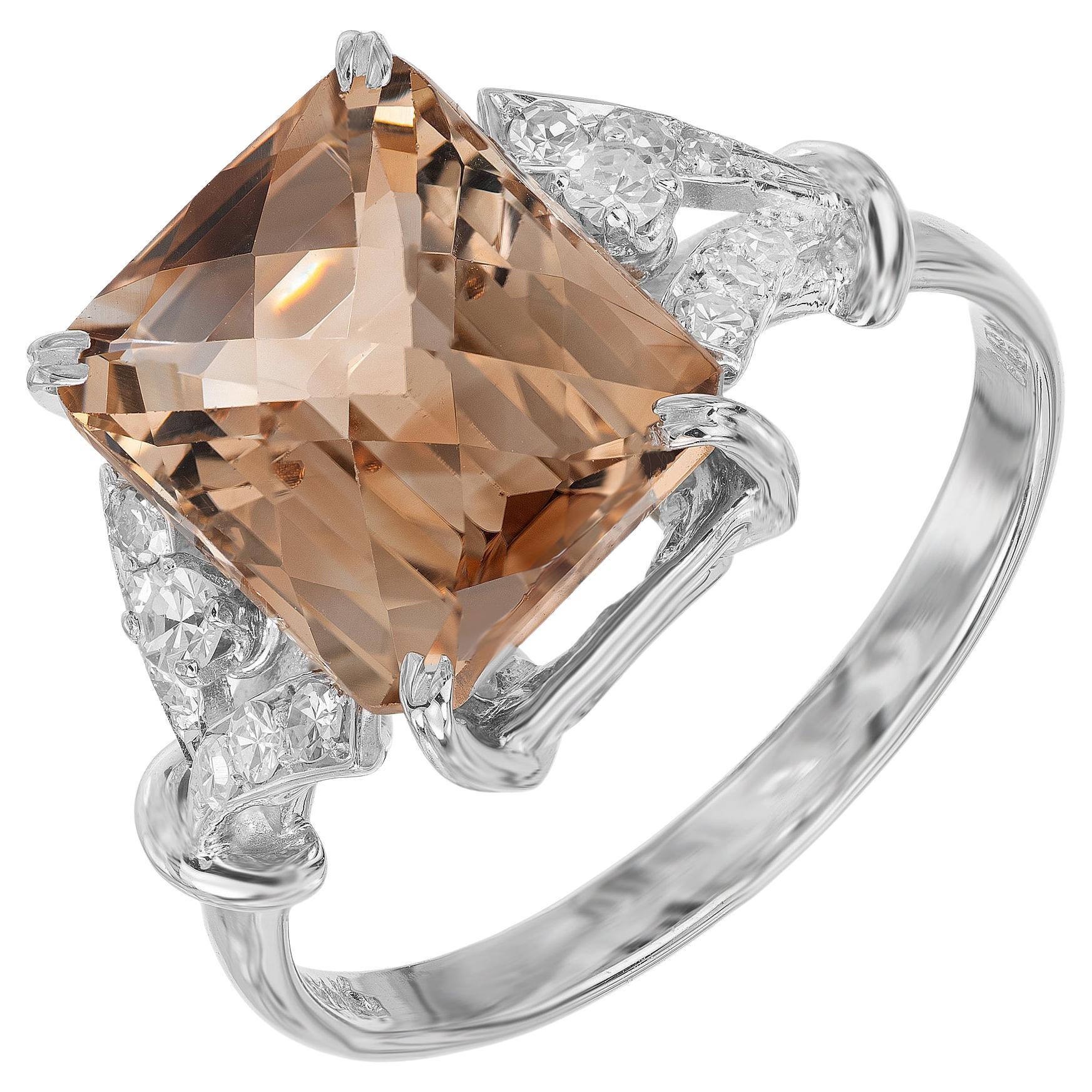 Anello in oro bianco con diamante Topazio certificato GIA da 6,08 carati