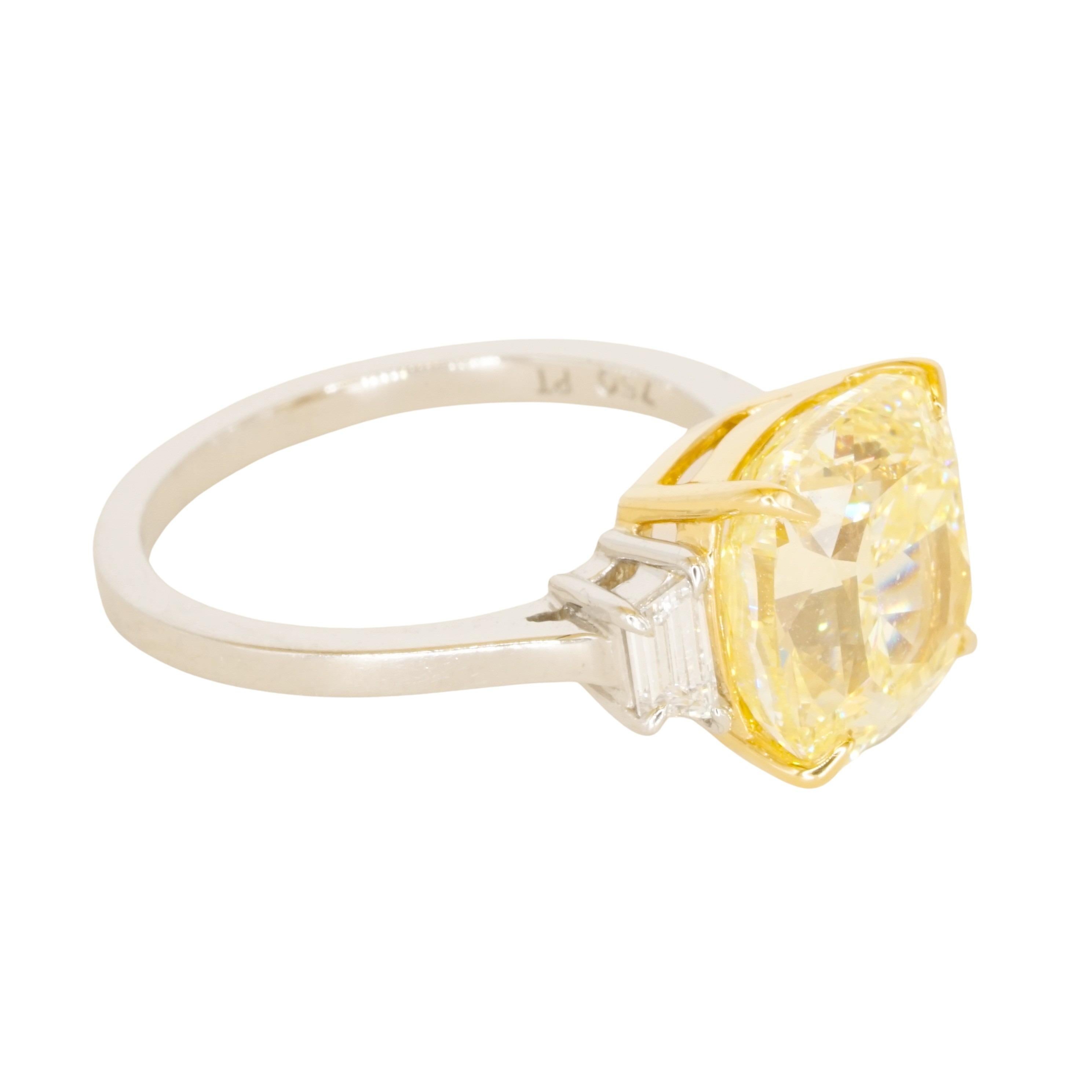 GIA Certified 6.12 Carat Cushion VVS2 Fancy Yellow Diamond Platinum Ring For Sale 2