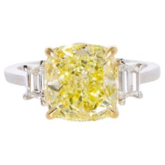 Platinring, GIA-zertifizierter 6,12 Karat Diamant im Kissenschliff VVS2 Fancy Gelber Diamant