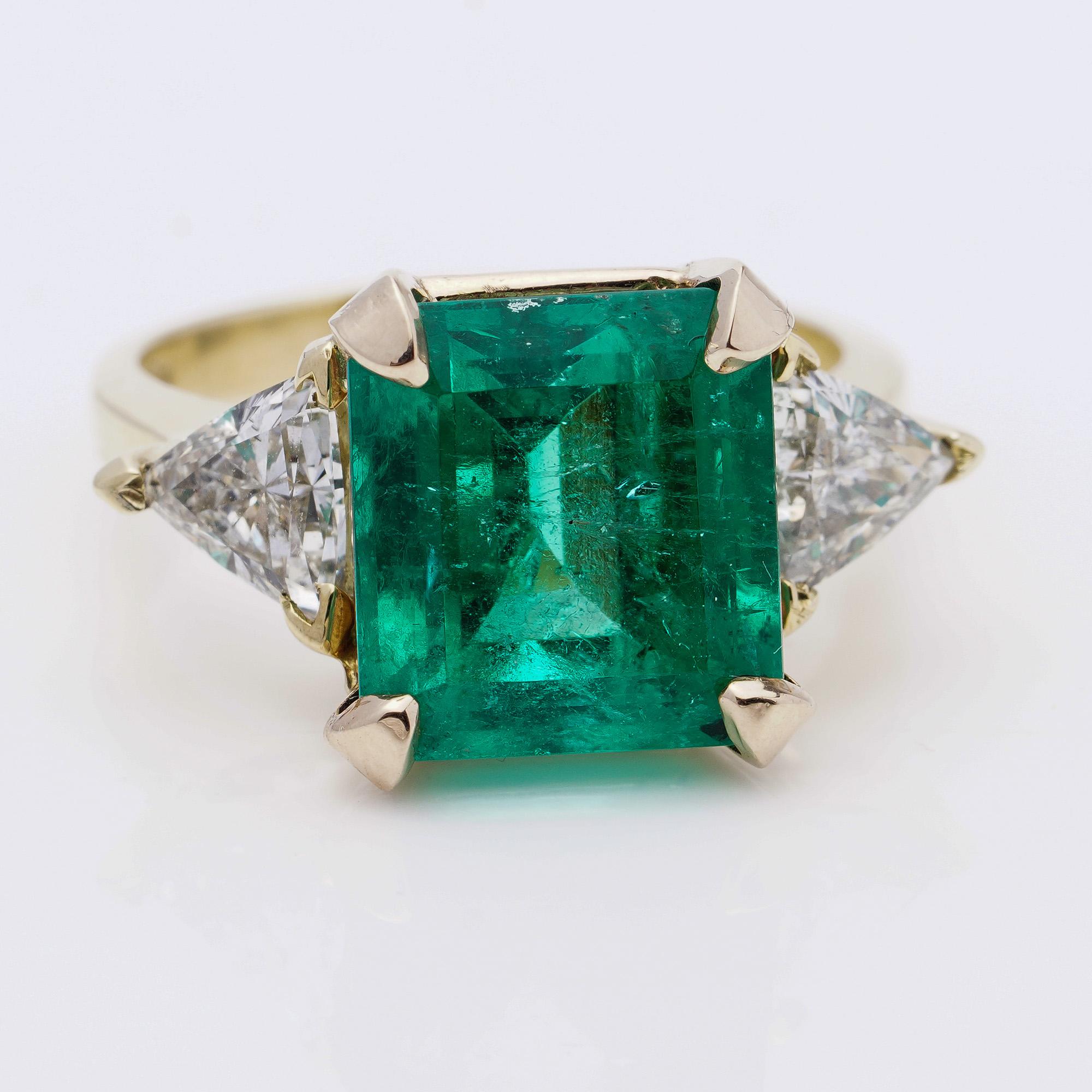 Octagon Cut GIA Certified 6.15 Carat Colombian Emerald Ring For Sale