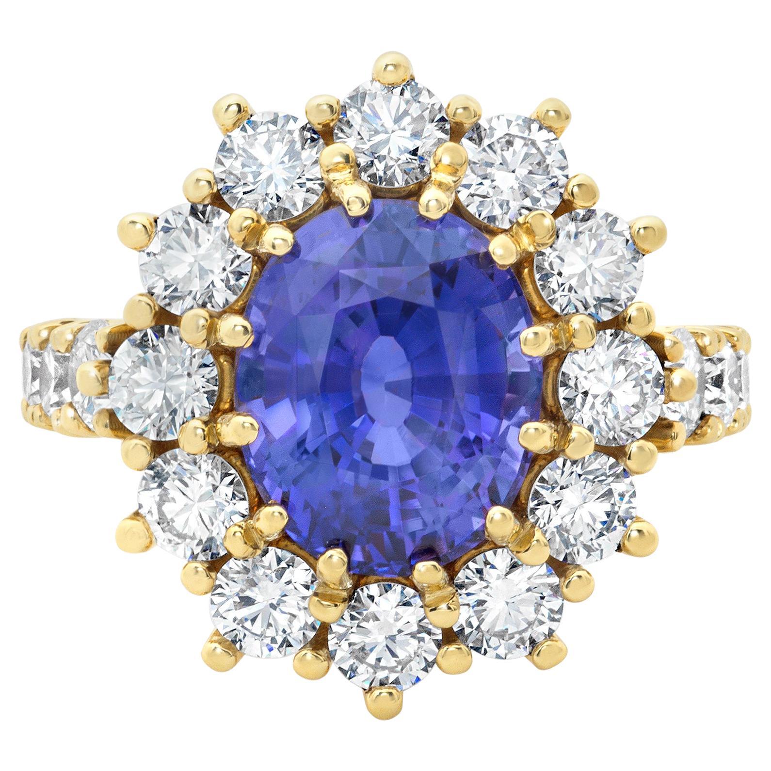 GIA Certified 6.17 Carats Oval Cut Color Change Sapphire & Diamond Cocktail Ring For Sale