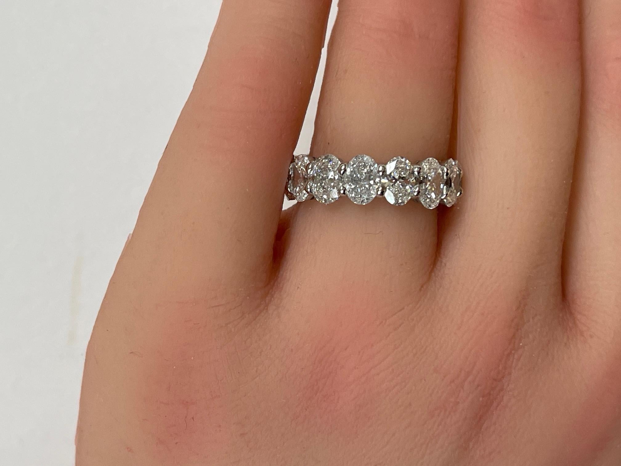 GIA  Certified 6.18 Ctw. Oval Cut Diamond Eternity Band in Platinum For Sale 1