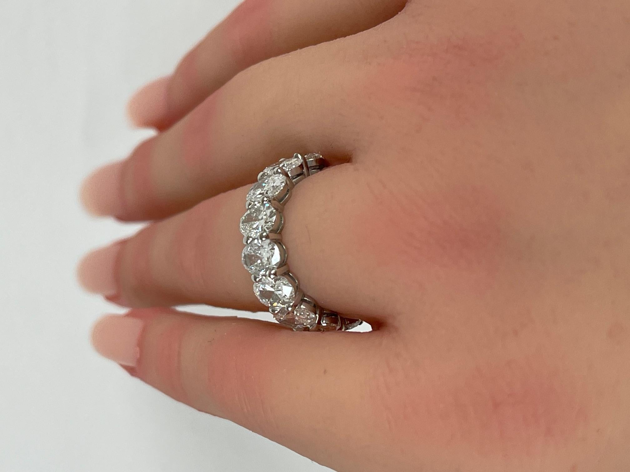 GIA  Certified 6.18 Ctw. Oval Cut Diamond Eternity Band in Platinum For Sale 2