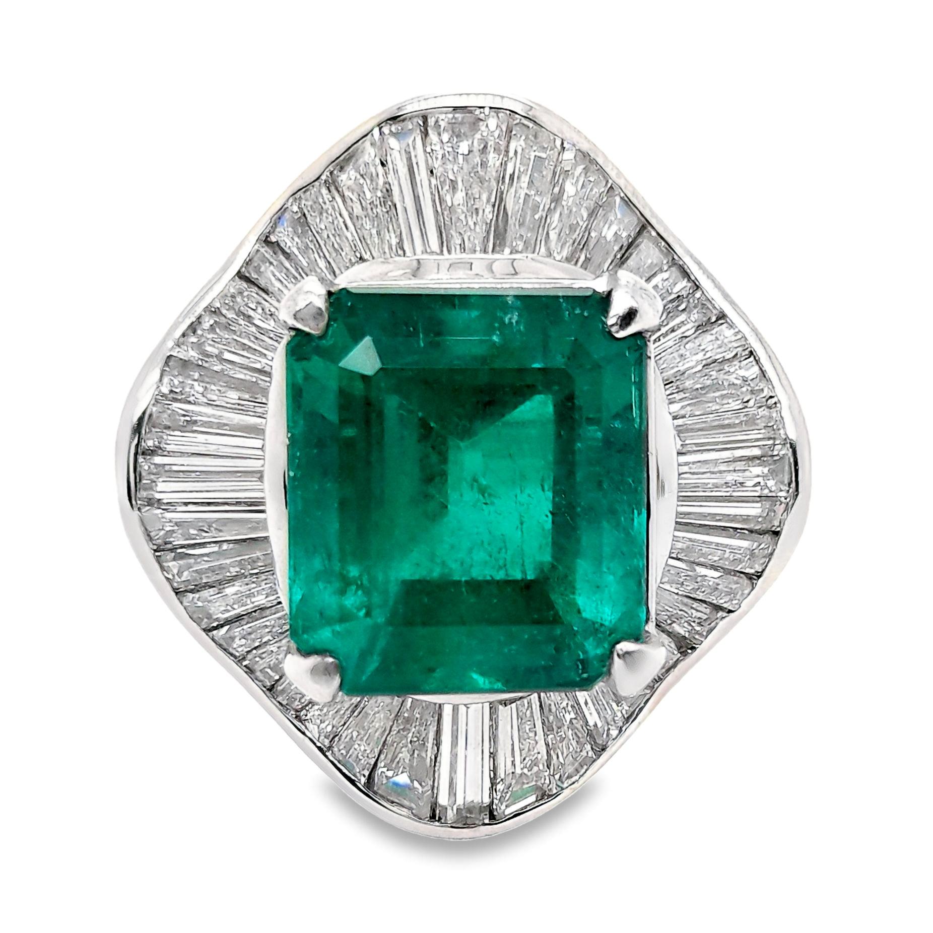 Platinring, GIA-zertifizierter 6,19 Karat kolumbianischer Smaragd 2,47 Karat natürliche Diamanten im Angebot 1