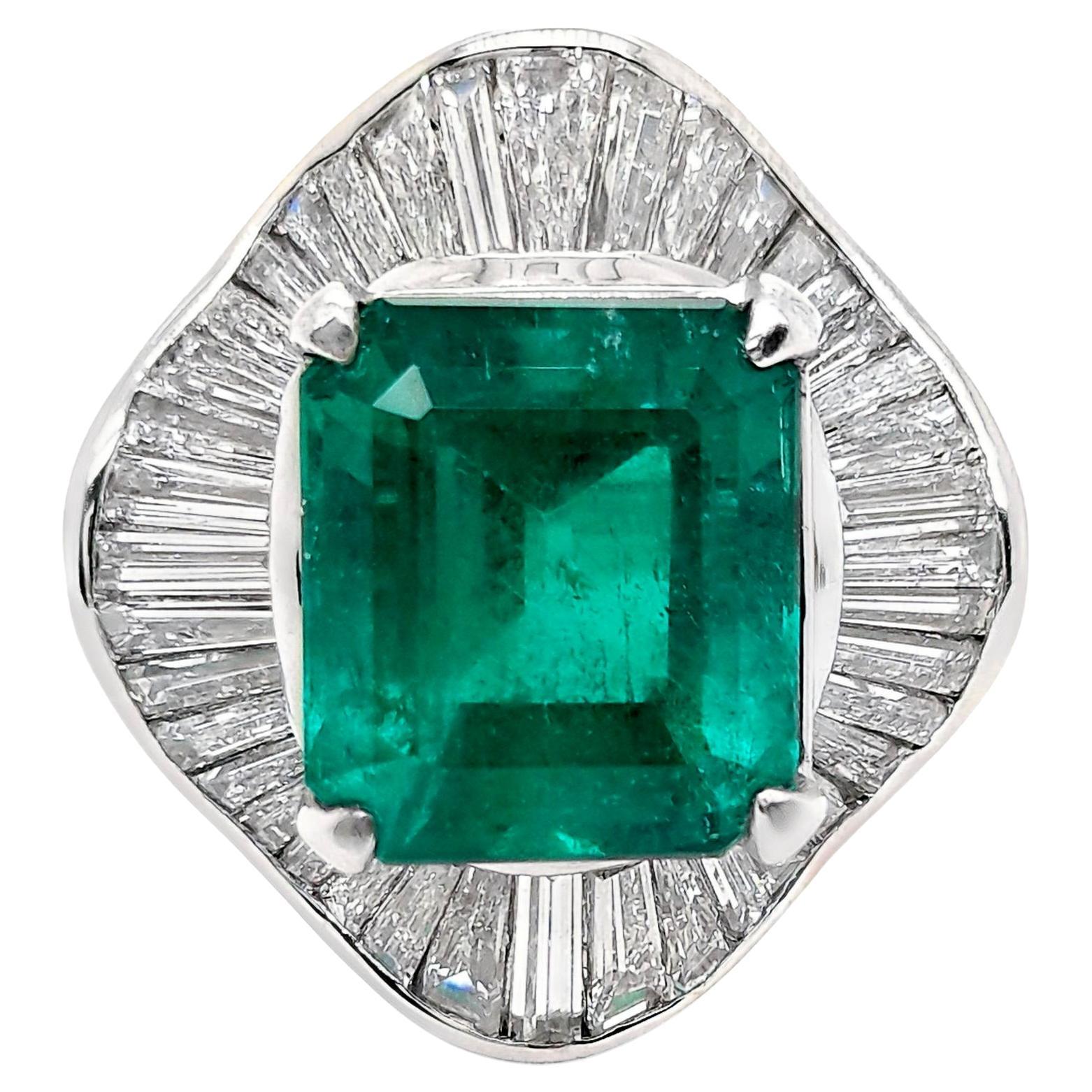 GIA Certified 6.19ct Colombia Emerald 2.47ct Natural Diamonds Platinum Ring For Sale