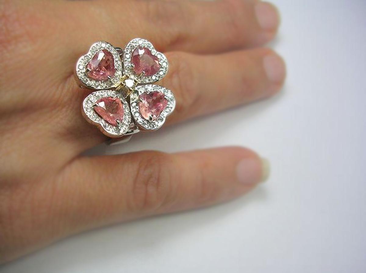 GIA 6.20 Carat Padparadscha Sapphire and Diamond Flower Ring 18K For Sale 4