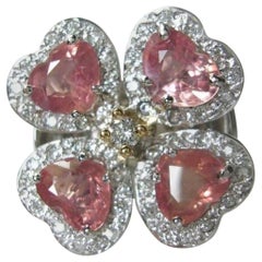 Anello GIA con zaffiro Padparadscha da 6,20 carati e fiore di diamante 18 carati