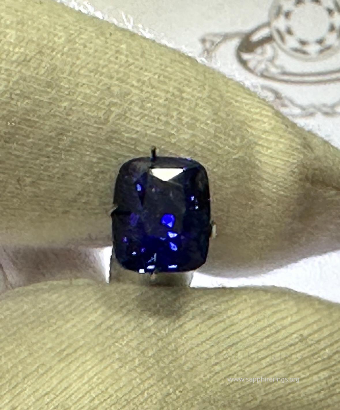 Cushion Cut GIA Certified 6.21 ct Natural Blue Sapphire - Origin Report For Sale