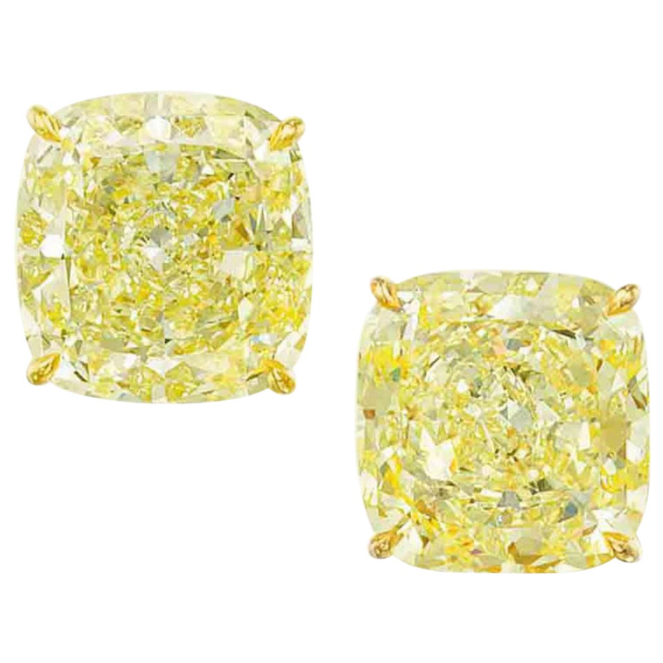 Orecchini con diamante taglio cuscino giallo chiaro di 6,24 carati certificati GIA