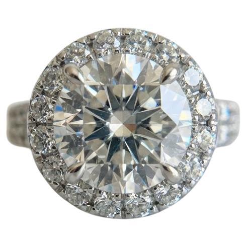 GIA-zertifizierter 6,25-Karat-Diamant-Halo-Verlobungsring aus 18 Karat Weißgold