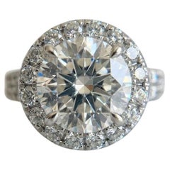 GIA-zertifizierter 6,25-Karat-Diamant-Halo-Verlobungsring aus 18 Karat Weißgold
