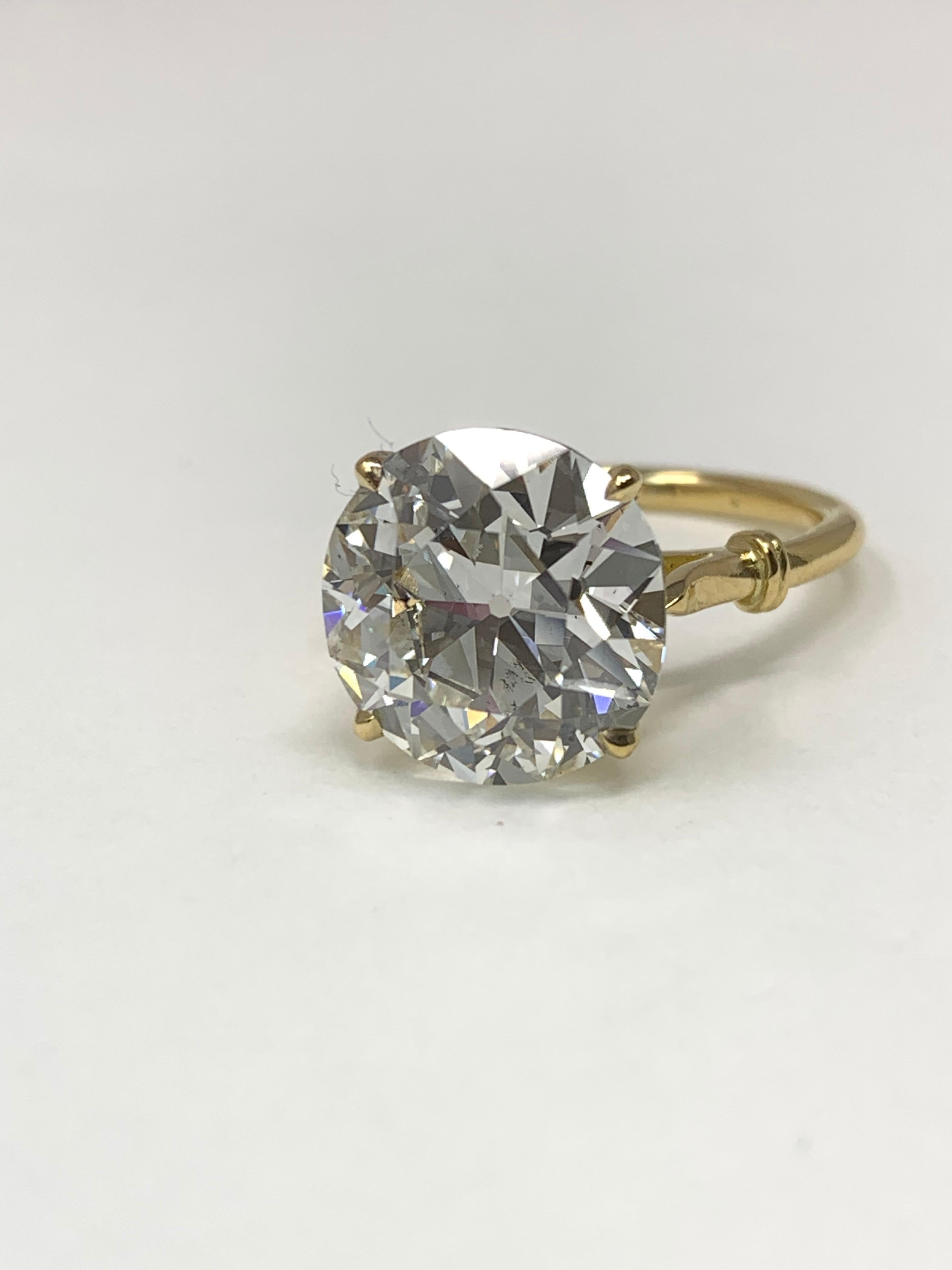 6.30 Carat Old European Cut Diamond Ring in 18 Karat Gold, GIA Certified. In New Condition In New York, NY