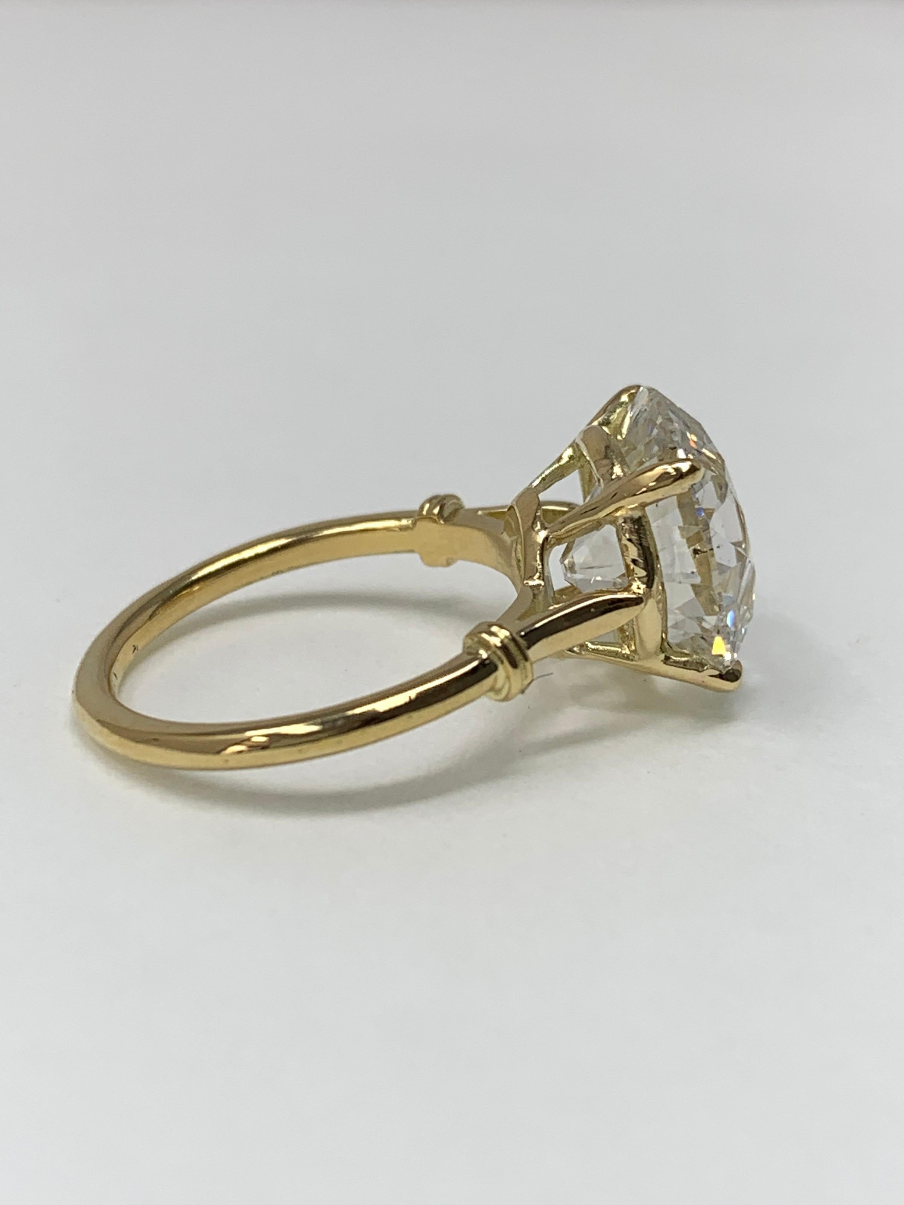 6.30 Carat Old European Cut Diamond Ring in 18 Karat Gold, GIA Certified. 3