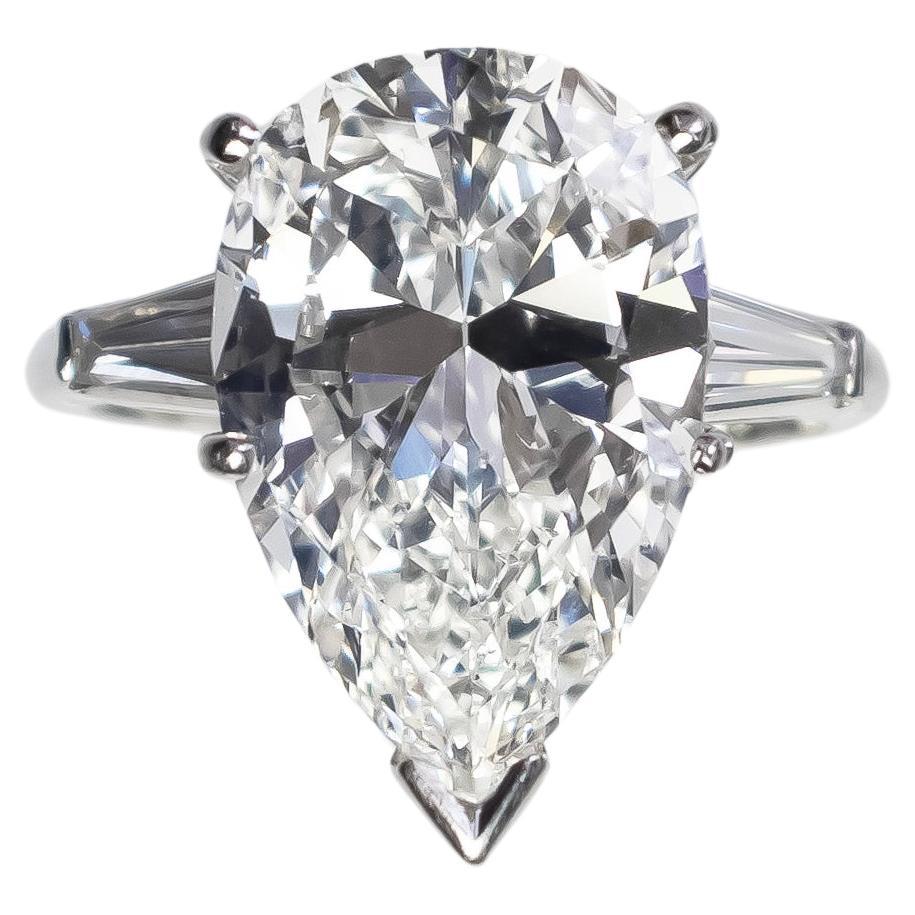 Bague à trois pierres en forme de poire et diamants baguettes effilés certifiés GIA de 6,37 carats
