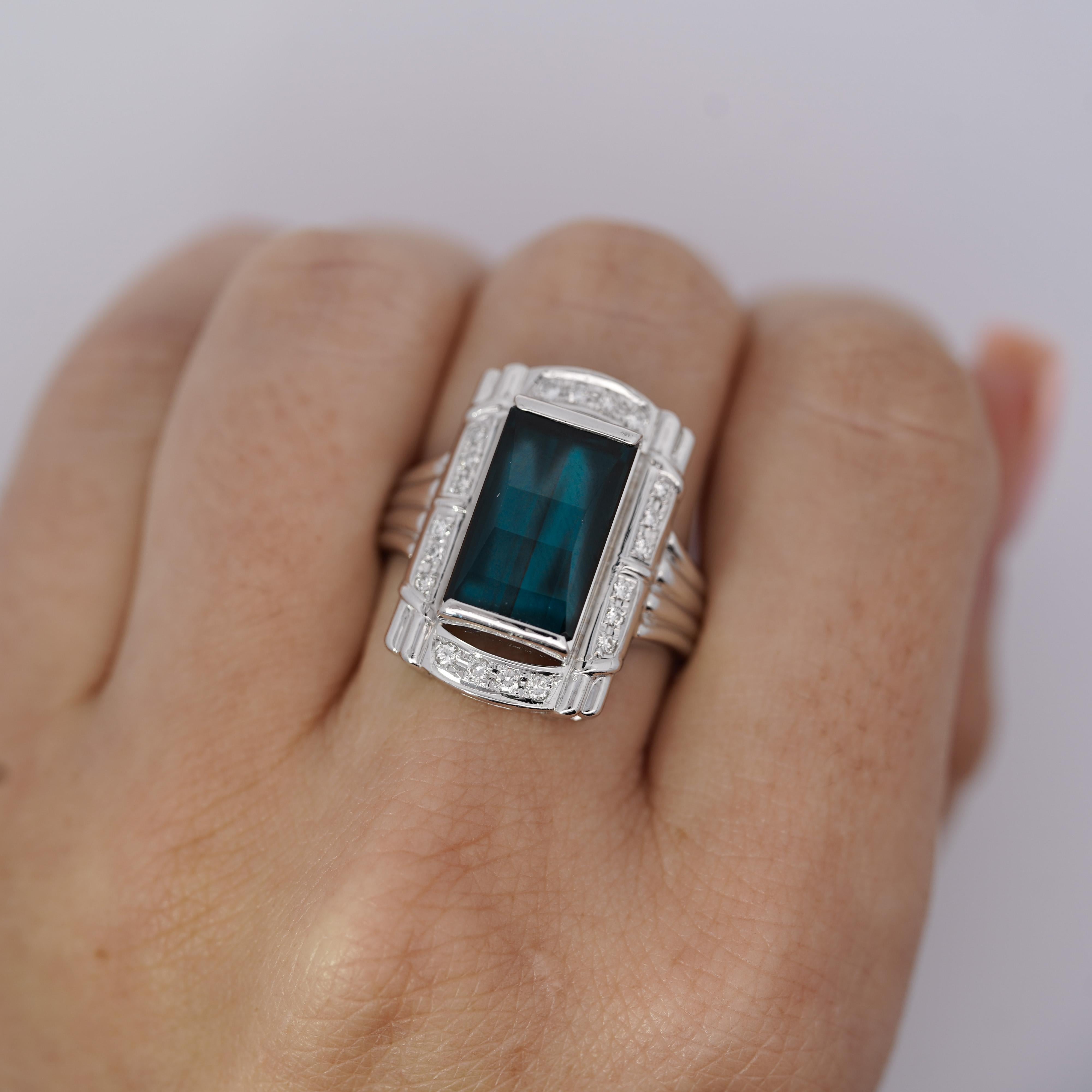 Rétro Bague rétro vintage en platine avec tourmaline indicolite bleue certifiée GIA de 6,40 carats en vente
