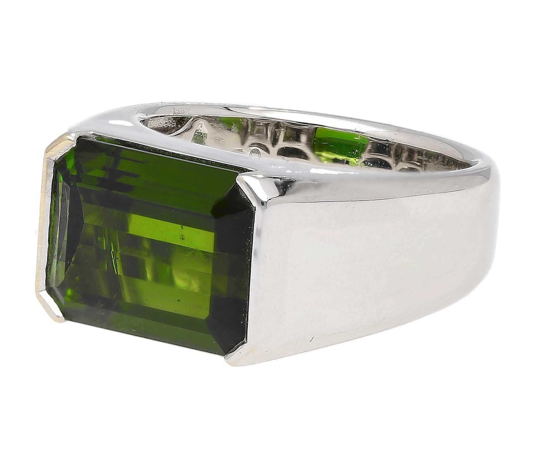 GIA Certified 6.47 Carat Green Tourmaline East-West Half Bezel 18K Ring In New Condition For Sale In Miami, FL