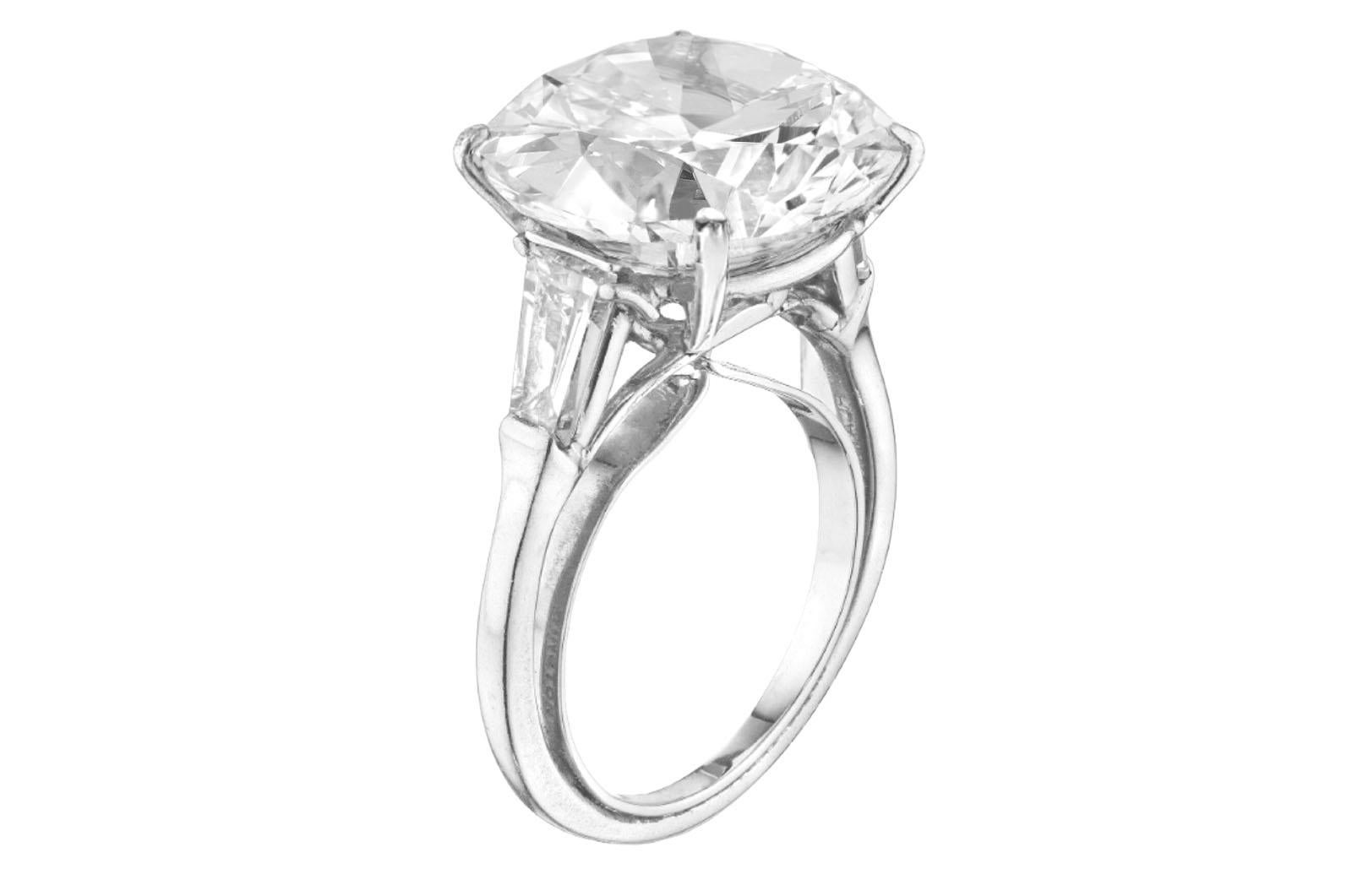 Taille ronde Bague de fiançailles solitaire certifiée GIA de 6 carats de diamants ronds taillés en brillant en vente