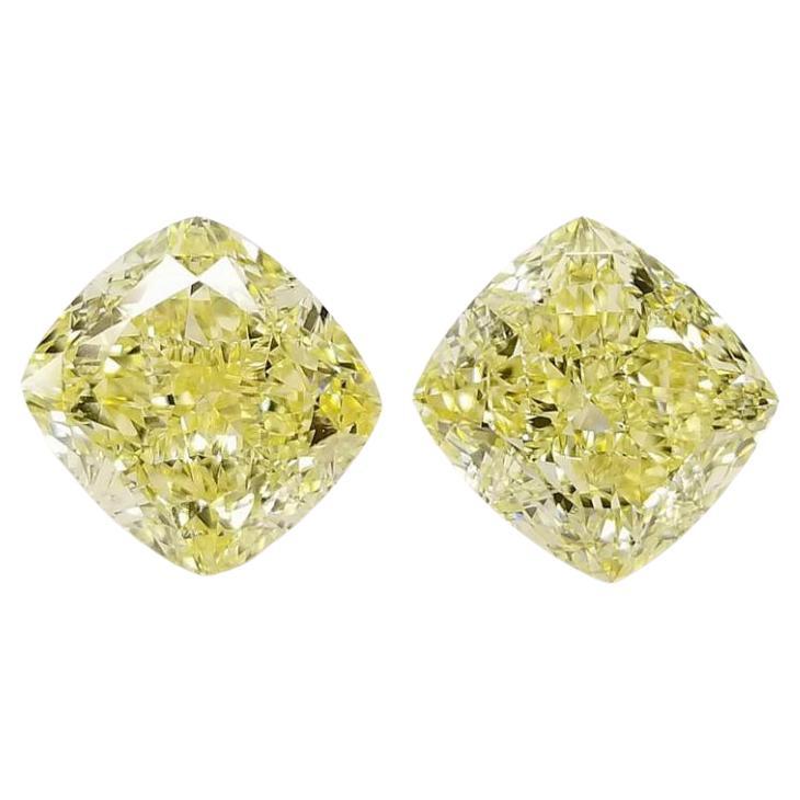 GIA Certified 6.51 Carats of Fancy Diamonds IF-VS1 For Sale