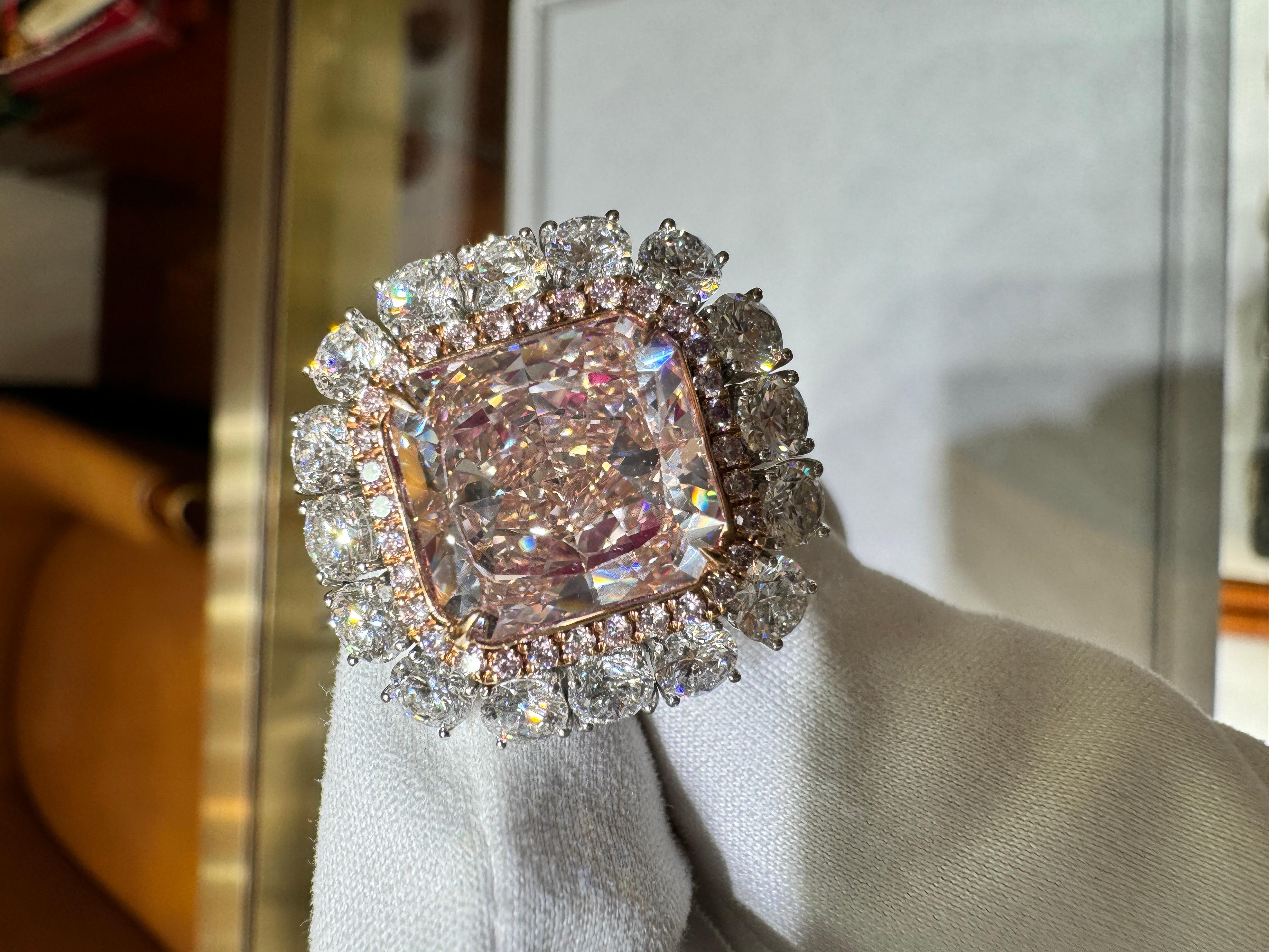 GIA Certified 6.53 Carat Fancy Pink-Brown & White Diamond Ring in 18K Rose Gold For Sale 4
