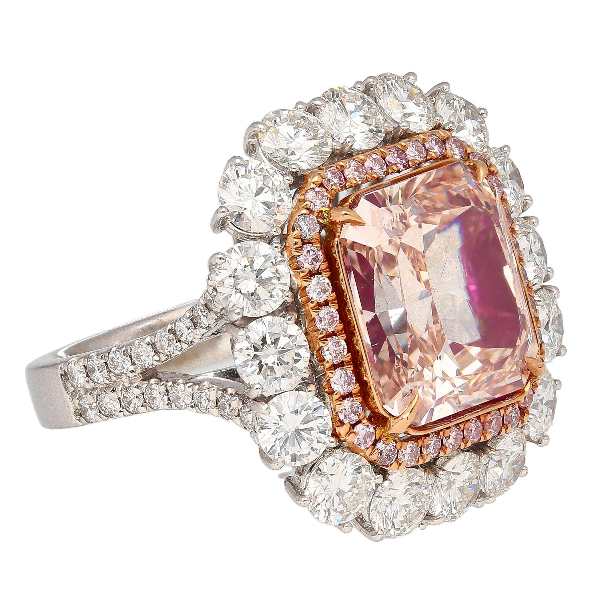 GIA Certified 6.53 Carat Fancy Pink-Brown & White Diamond Ring in 18K Rose Gold In New Condition For Sale In Miami, FL