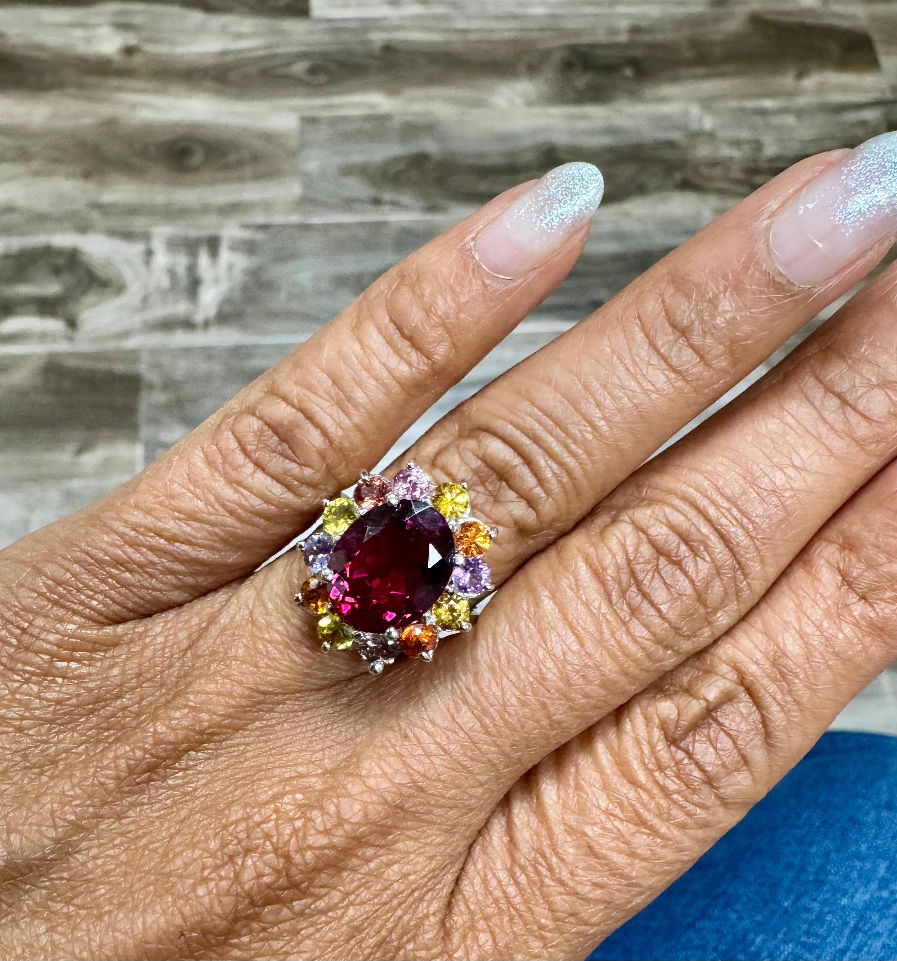 Donna Anello Cocktail in oro bianco con zaffiro rubellite naturale certificato GIA da 6,53 carati in vendita