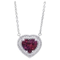 Pendentif en platine avec saphir rouge-violet naturel certifié GIA de 6,59 carats et diamants