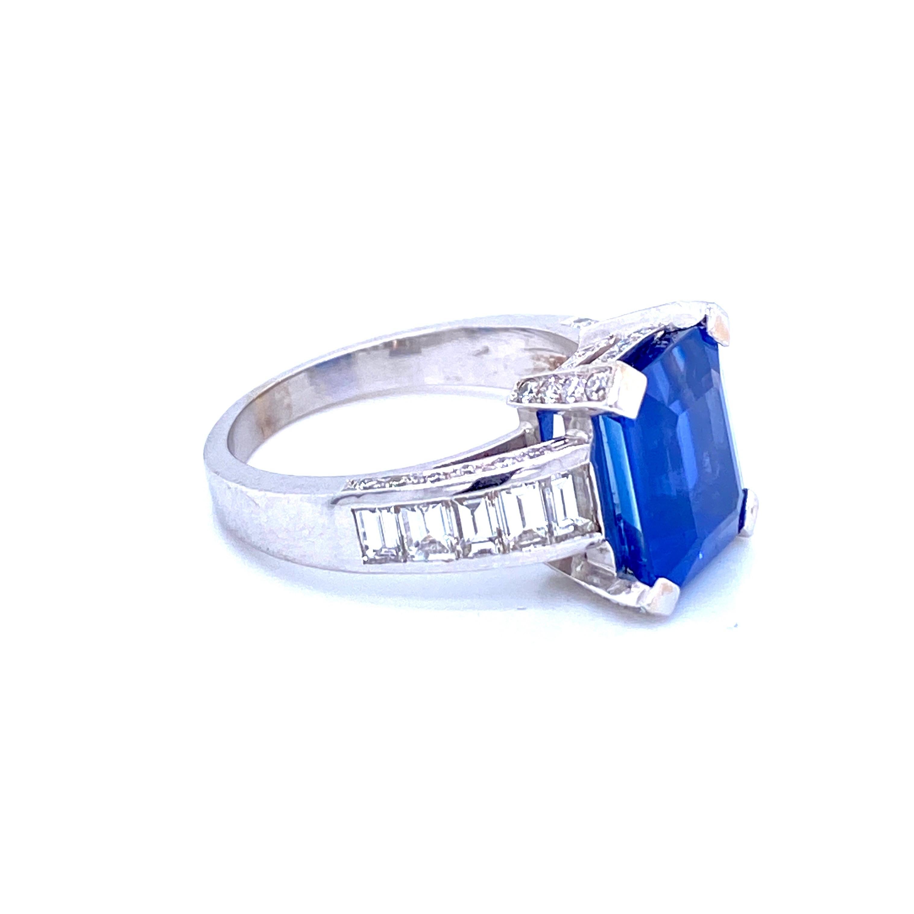 GIA Certified 6.59 Carat Sapphire Diamond Gold Ring For Sale 1