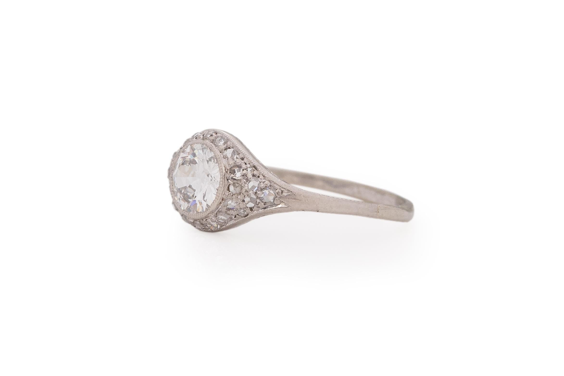 Taille vieille Europe Bague de fiançailles en platine avec diamant Art déco de 67 carat certifié par le GIA en vente