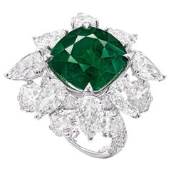 GIA Certified 6.71 Carat COLOMBIAN Emerald Diamond Platinum Ring