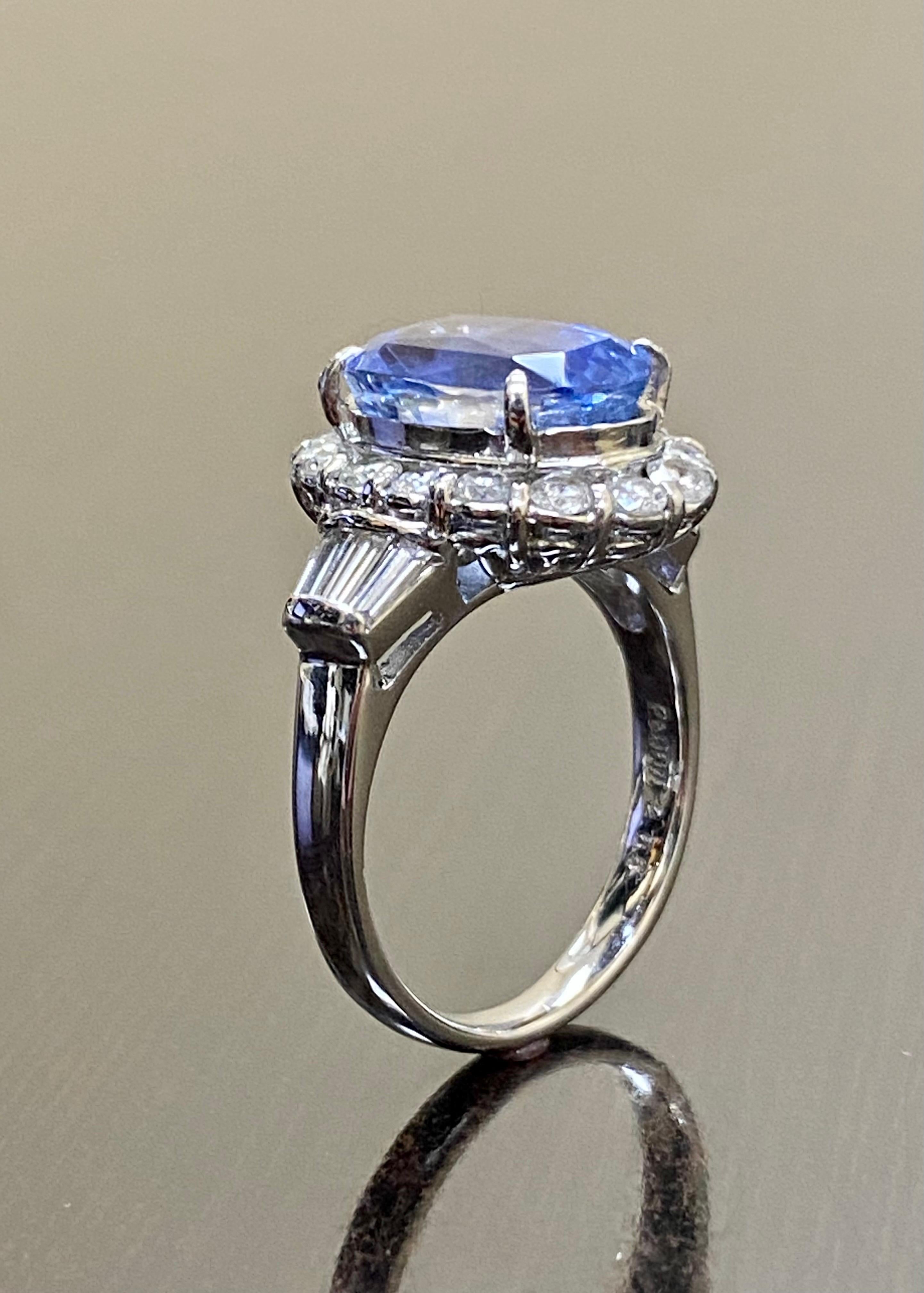 GIA Certified 6.73 Carat No Heat Cornflower Blue Sapphire Engagement Ring en vente 3
