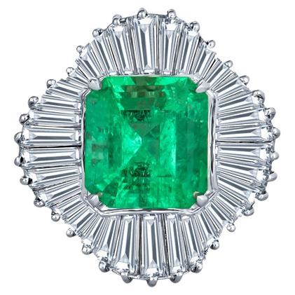 Esmeralda colombiana de 6,77 quilates certificada por GIA y anillo de cóctel de diamantes