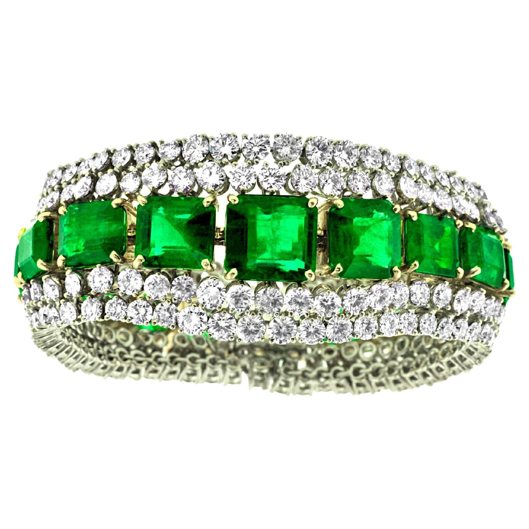 Bracelet en émeraudes et diamants de 69,29 carats certifiés par le GIA en vente