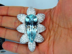 GIA-zertifizierte 3D-Anhänger-Brosche mit natürlichen Aquamarin-Diamanten, 69,37 Karat, 18 Karat*