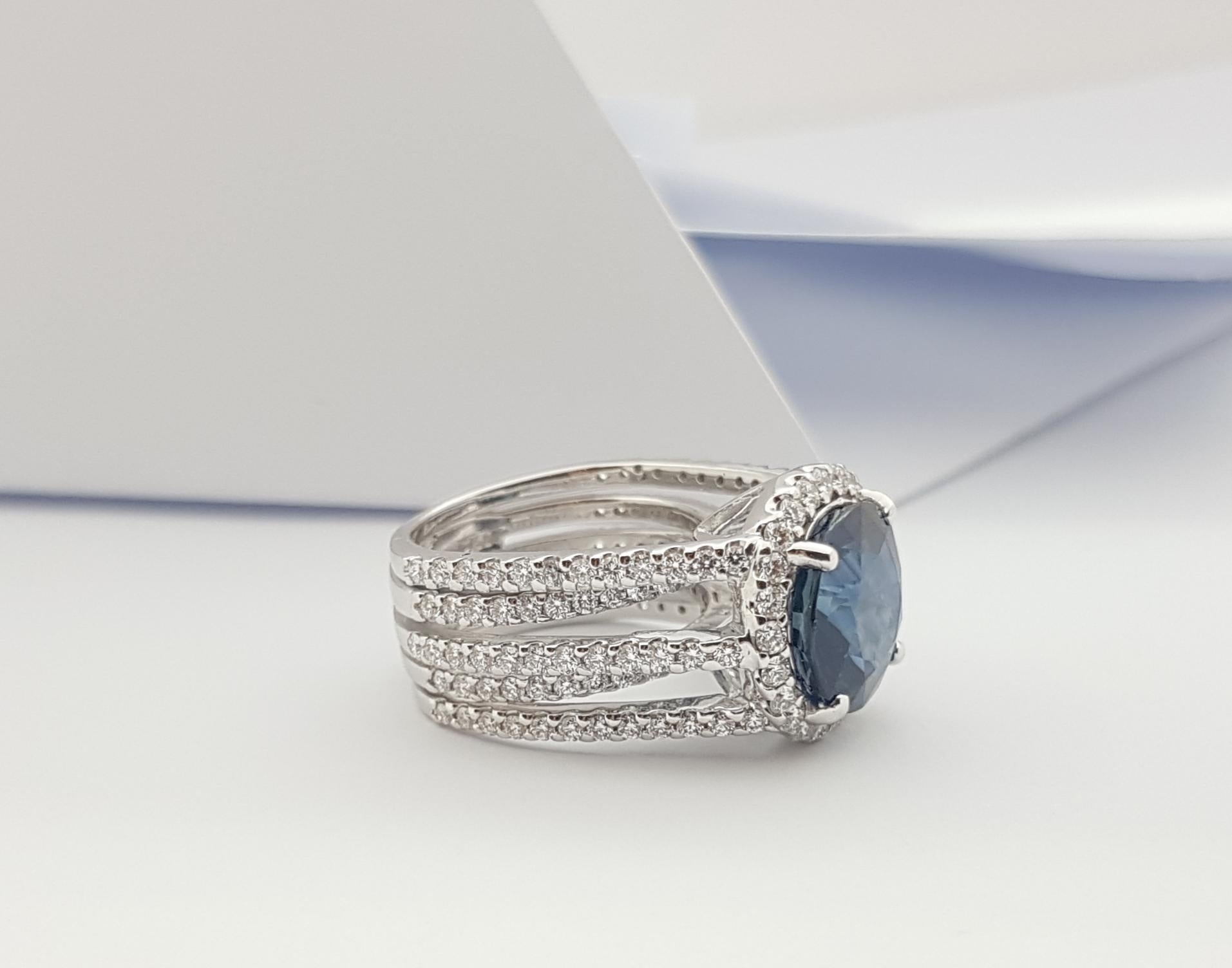 GIA-zertifizierter 6 Karat runder blauer Saphir mit Diamantring aus 18 Karat Weißgold im Angebot 7