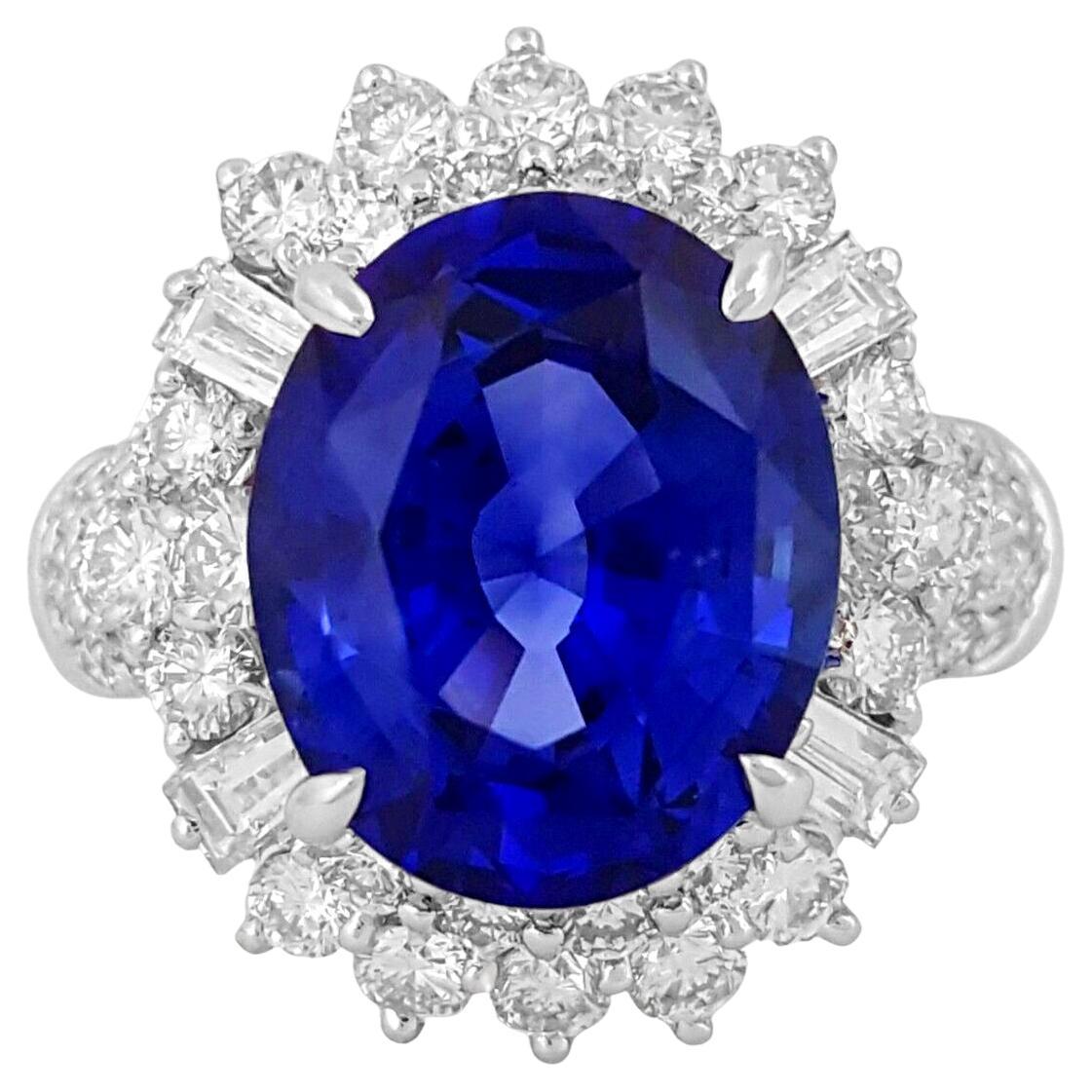 Bague en saphir bleu de Ceylan certifié GIA de 7 carats et diamants