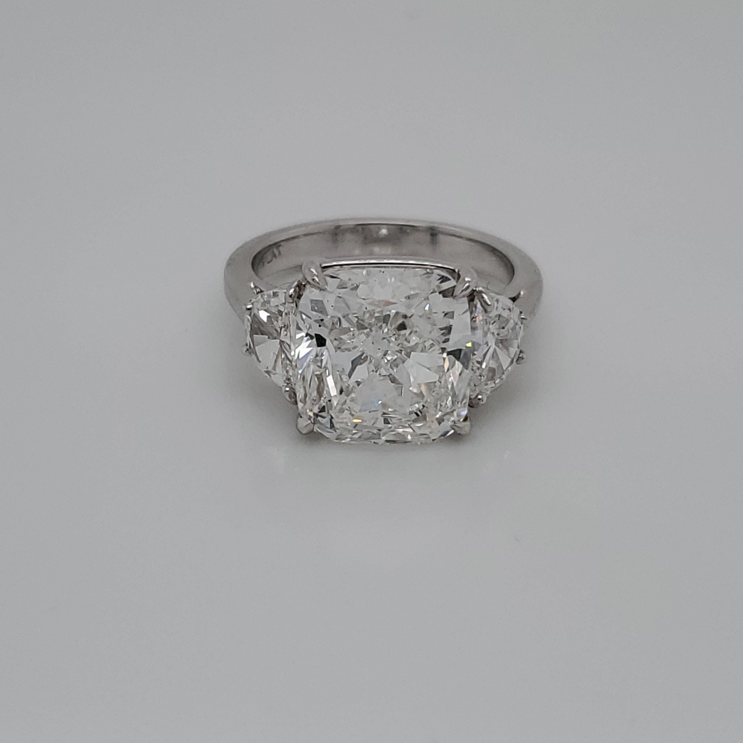 GIA Certified 7 Carat Cushion Diamond Platinum 3-Stone Diamond Engagement Ring In New Condition In Austin, TX