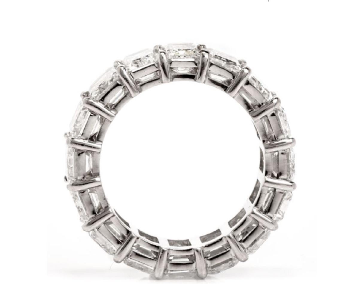 GIA-zertifizierter 7 Karat Smaragdschliff Diamant-Eternity-Ring aus Platin für Damen oder Herren im Angebot