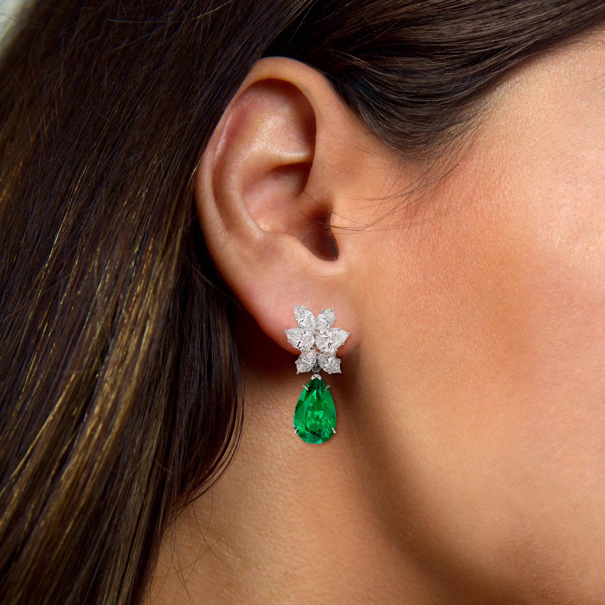 Certified 8 Carat Pear Cut Green Emeralds Diamond Cluster Earrings For Sale 1