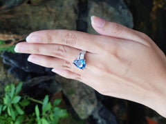 GIA Certified 7cts Ceylon Blue Sapphire with Diamond Ring Set in Platinum